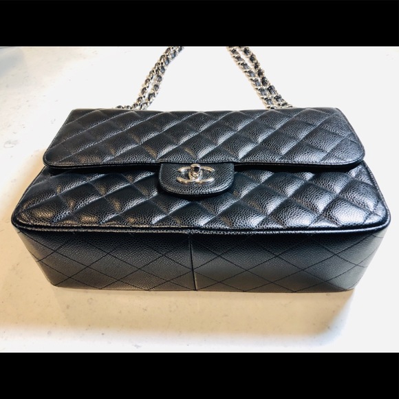 AUTHENTIC CHANEL CLASSIC JUMBO DOUBLE FLAP BAG - Picture 3 of 8